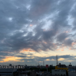 SNSのつながりなんですけど...