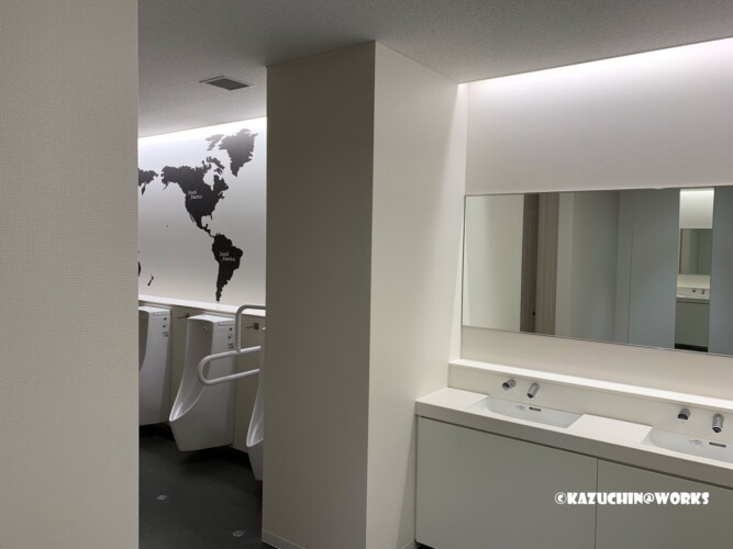 常葉大学 草薙キャンパス トイレ内 常葉大学 草薙キャンパス トイレ内