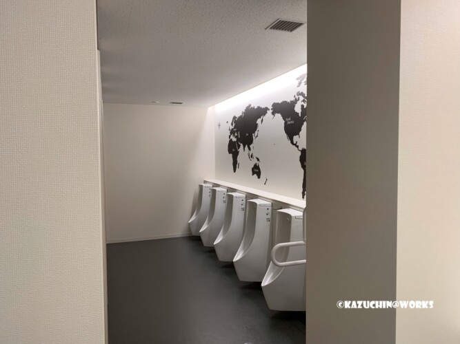 常葉大学 草薙キャンパス トイレ内 常葉大学 草薙キャンパス トイレ内