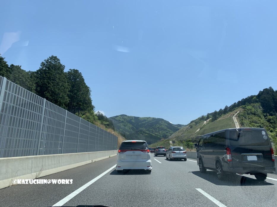 2019/05/04 新東名 渋滞の真っ只中 11:40 2019/05/04 新東名 渋滞の真っ只中 11:40